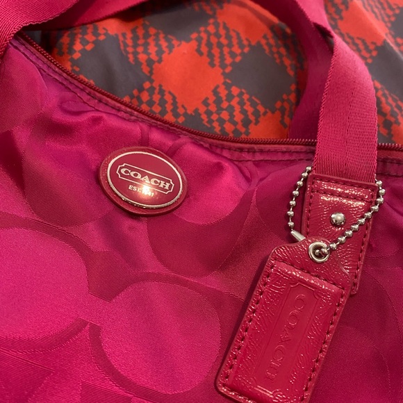 Coach Getaway tote with pouch - Picture 3 of 10